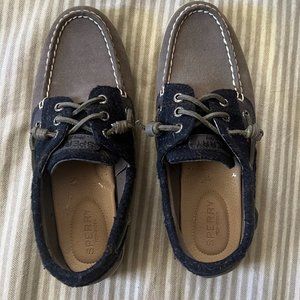 Sperry loafers tan and navy women's size 7.5